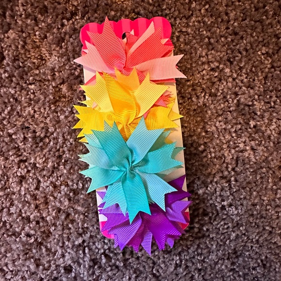 NWT - set of hair clips - Picture 1 of 2